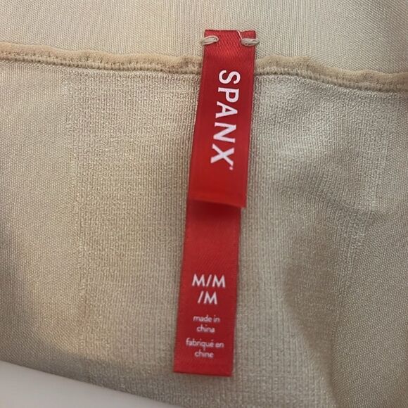 NWT Spanx SS1915 OnCore High Waisted mid thigh Medium - Picture 8 of 8